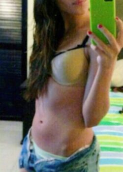 Edna Alejandra – Rica Flaca Desnuda 3