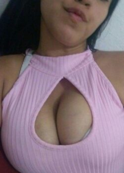 Morrita con ricas tetas 7