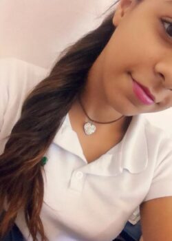 Angy Espronceda Colegiala Mostrando Tetas 7