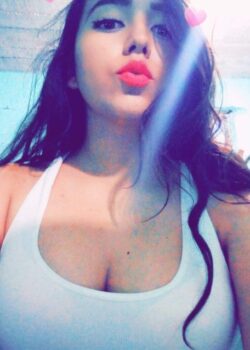Gordibuena Enseñando Tetas y Panocha 6