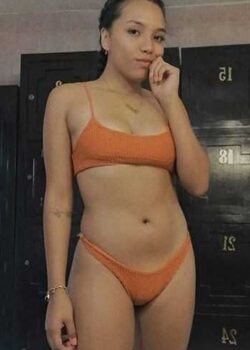 Ana Piñeyro Morena Dándose Placer 4