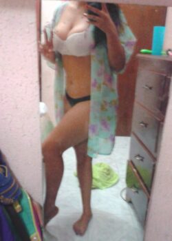 Ivi Hernández Mostrando Tetas 6