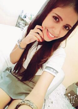 Paulina Reniu Colegiala Mostrando Tetas 1