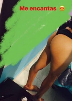 Vale Exquisita Morra Presumiendo Las Nalgas 4