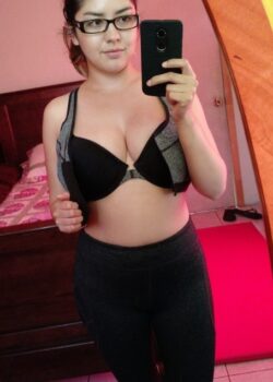 Verónica Rica Jovencita Chichona 5