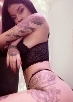 Laura Gonzalez Putita de Tetas Pequeñas +Videos 2