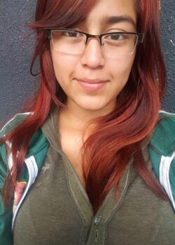 Anabel Navarro Colegiala de Tetas Enormes 4