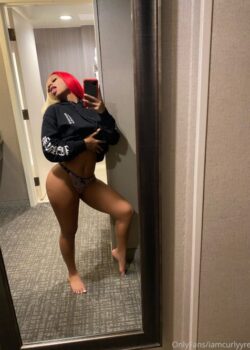 IamCurlyyRed Morena de Rico Culo +12 Videos - Parte3 4