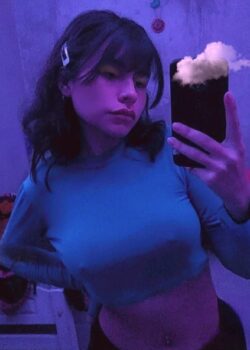 Morrita Mostrando Ricas Tetas +Videos Mamando 2