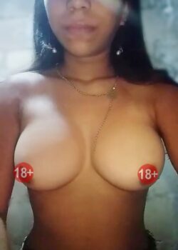 Morrita Manda Video Sus Tetas a Su Novio 4