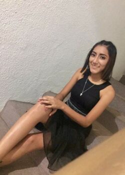 Paloma Yaneth Flaquita Desnuda Mostrando la Panocha 5