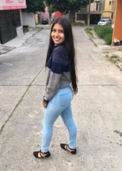Aurora Rica Flaquita 18 Recien Cumplidos +Video 4