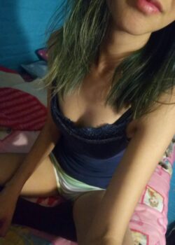 Zoe Plaza Flaquita Caliente +Video Masturbandose con Lapiz 2