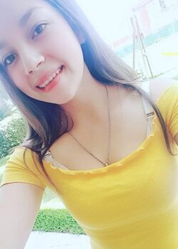 Alba Maria De La Rosa Jovencita Blanquita Mostrando Tetas 1