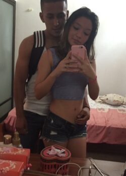 Alejandra Jovencita Morenita Cogiendo con el Novio + Videos 2