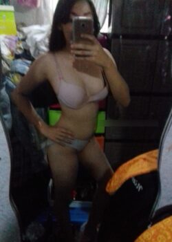 Helena Galvan Putipobre Mostrando Ricas Tetas 4