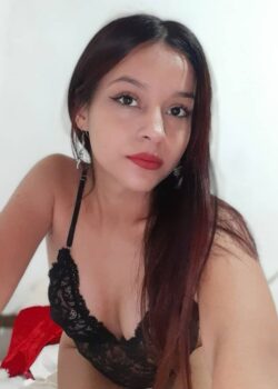 Melany Morra de Ricas Tetas Mostrando el Culo 5