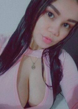 Mireya Andrade Putita Chichona Luciendo sus Melones 4