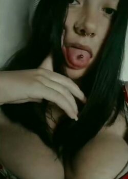 Tetona Golosa Picandose la Panocha + Videos 3