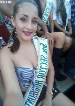 Reyna del carnaval folla duro 4