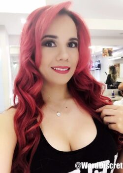 La zorrita de mi vecina se toma fotografía hot 2