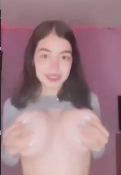 Me grabo mientras bailo y muestro mi cuerpo te vienes ? 3