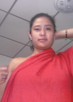 Me quito mi vestido para hacer fotos candente 2