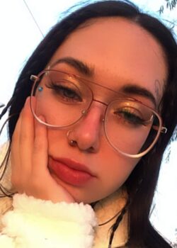 Me encanta esta morrita 1