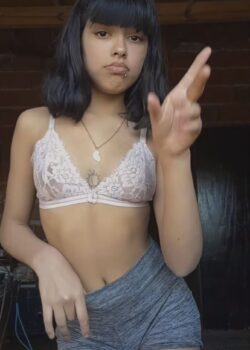 Me gusta que me pongan en cuatro 6