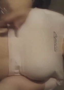 Nos mostramos las tetas 3