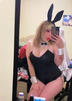Conejita playboy y sus ricas poses 7