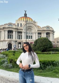 Deliciosa mexicana nalgona y sus nudes hot 4