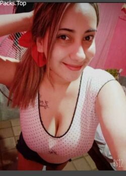 Laura que chichis se gasta+nudes 3
