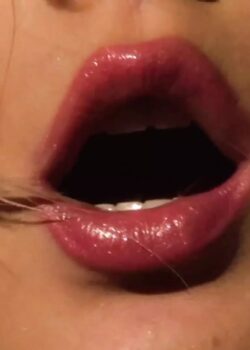 Milf cachonda masturbandose+ video 8