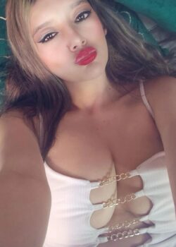 ChristyLux hermosa catira culoncita y delgada 5