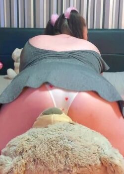 Gordita turbandose +nudes 8