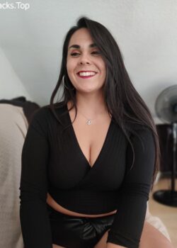 Morrita cachonda se deja manosear +videos 4