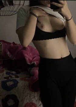 Adolescente mamando verga +video 5